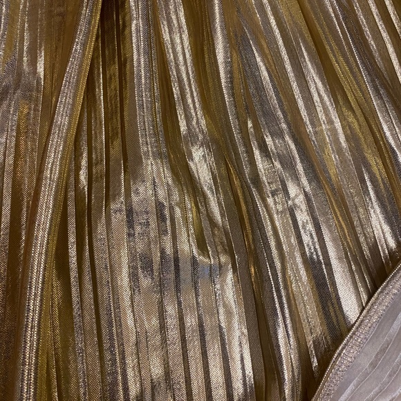 Gold pleated skirt - Picture 5 of 8